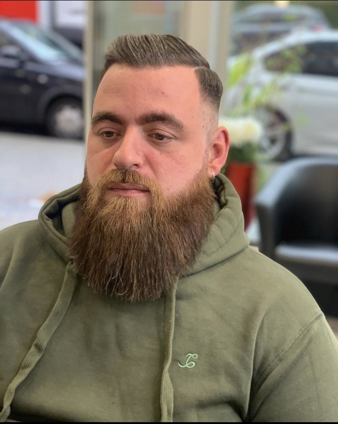 3 Men Barber Shop